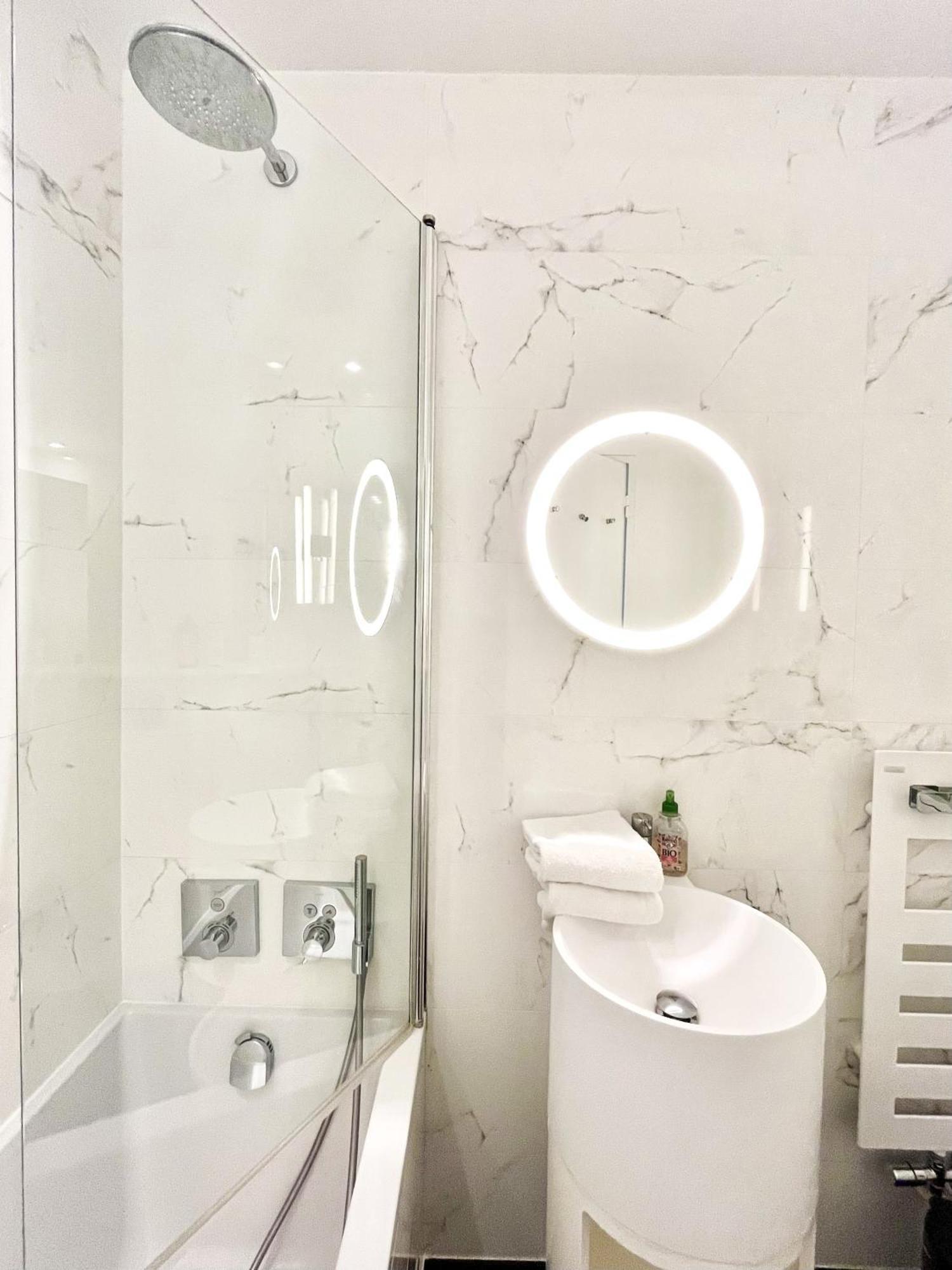Montparnasse Studio Deluxe Paris Exteriör bild